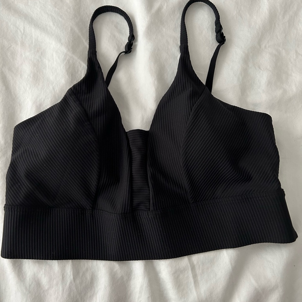 Old Navy Powersoft Go-Dry Sports Bra Light Support Size Medium Black